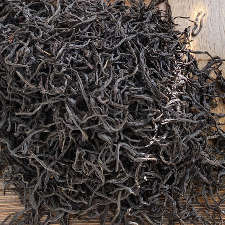 Yu Chi Red Jade "Hong Yu"