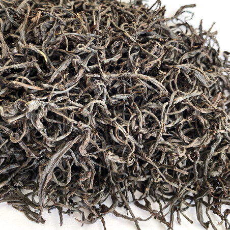 Yu Chi Red Jade "Hong Yu"