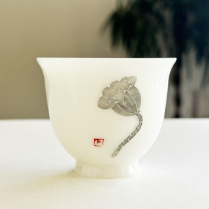 PORCELAIN CUP "LOTUS" 5cl 2